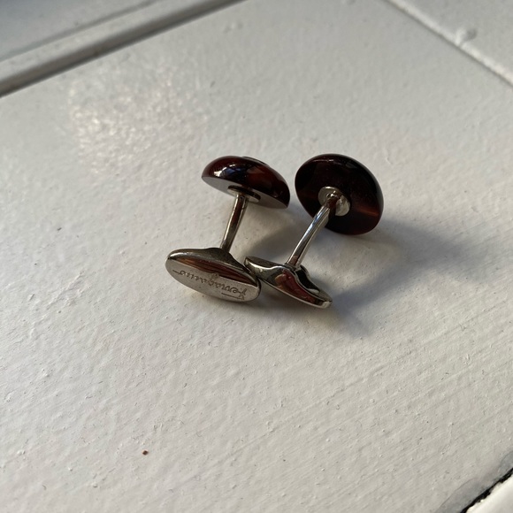 Salvatore Ferragamo Gancini Cufflink - Picture 3 of 3